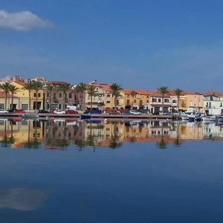 Apartmán In Centro Vista Mare SantʼAntìoco